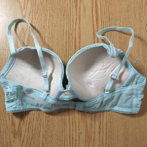 Womens Victorias Secret Lacey Padded Push Up Bra Light Blue size 36B - Picture 3 of 5